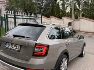 Skoda Octavia Scout 2019 TVA deductibil — miniatura 3