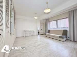 Apartament 2 camere Boul Rosu, et.1,56 mp, mobilat, utilat+termoteca — miniatura 1