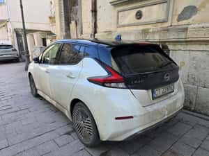 Nissan Leaf 62kWh, 218 CP, an 2022, 38000 km — miniatura 2