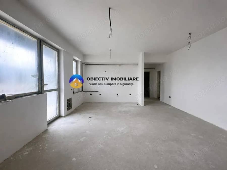 Apartament 3 camere BLOC NOU - cu vedere spre munte . — fotografie 1 din 7