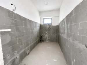 Apartament 3 camere BLOC NOU - cu vedere spre munte . — miniatura 4
