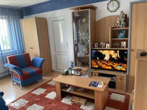 Apartament 2 camere zona Nord - Spitalul Judetean — miniatura 3