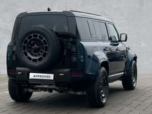 Land Rover Defender 2026, 635 cp, vehicul nou — miniatura 3