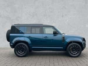 Land Rover Defender 2026, 635 cp, vehicul nou — miniatura 5