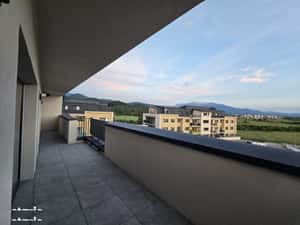 Penthouse 2 camere cu priveliste — miniatura 1
