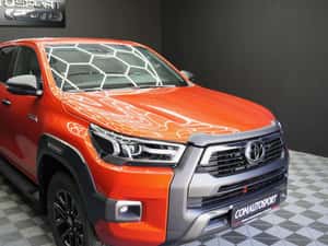 Toyota Hilux INVINCIBLE Automată 204 HP Diesel
