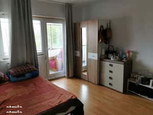 PF inchiriez ap 3 camere decomant — miniatura 2