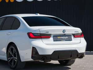 BMW 330e xDrive M Sport — miniatura 7