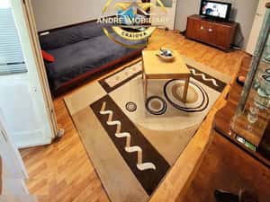 Apartament două camere în Craiovița Nouă,Etajul 2/4,gaze — miniatura 2