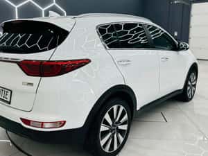 KIA SPORTAGE 2018, Diesel, 173.000 km — miniatura 4