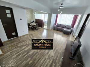 Bd. Traian, apartament cu 2 camere, etaj 2, mobilat si utilat, 320€