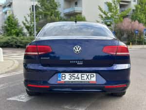 Volkswagen Passat 2.0 TDI DSG, întreținută, fără accidente, stare tehnică foarte bună. — miniatura 7
