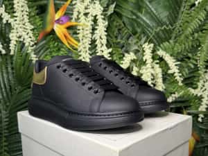 Alexander McQueen Black Gold Patch — miniatura 2