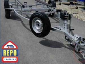 Remorca 750 kg, peridoc, platforma, trailer, apicola, noua, carte RAR — miniatura 4