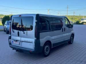 Opel Vivaro 1.9 DTI / 8+1 LOCURI / Clima / Inmatriculat / Singur proprietar — miniatura 10