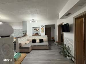 Apartament la casă – 4 camere, curte proprie de 100 mp – Lazaret — miniatura 4