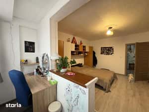 Apartament la casă – 4 camere, curte proprie de 100 mp – Lazaret — miniatura 6