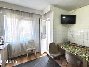 Apartament decomandat cu 2 camere, 57 mp, etaj 1, zona Sub Bazinul Oli — miniatura 3