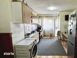 Apartament decomandat cu 2 camere, 57 mp, etaj 1, zona Sub Bazinul Oli — miniatura 4