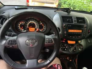 Se vinde toyota rav4 / 2010 — miniatura 5
