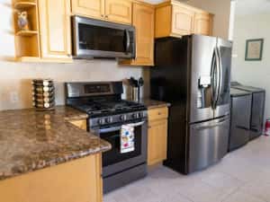 Garsoniera de inchiriat in zona Drumul Taberei — miniatura 2