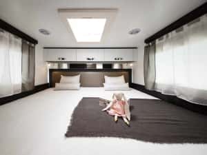 Inchirieri autorulote 5-6 locuri — miniatura 6