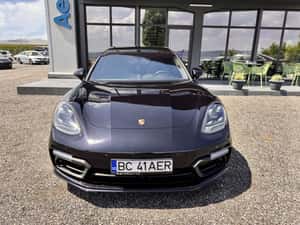 Porsche Panamera 4S Sport Turismo — miniatura 3