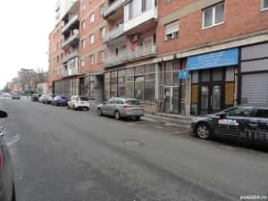 Spatiu comercial cu vitrina mare zona ultracentrala, 78 mp