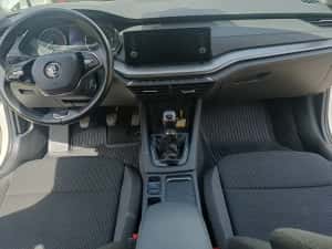 Skoda Octavia Fab 2022 — miniatura 8