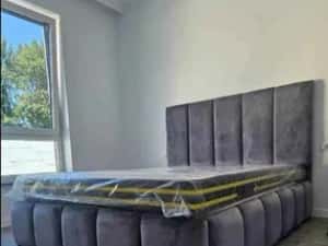 Pat tapițat cu structura de lemn masiv — miniatura 9