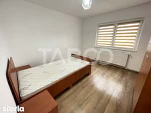 Apartament renovat complet cu 3 camere 2 bai 73 mpu Strand Sibiu — miniatura 4