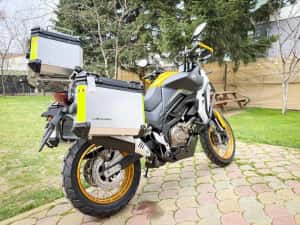 Motoyard vinde QJMOTOR SVT 650X garantie 2 ani fara limita de km ! — miniatura 4
