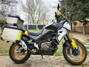 Motoyard vinde QJMOTOR SVT 650X garantie 2 ani fara limita de km ! — miniatura 9
