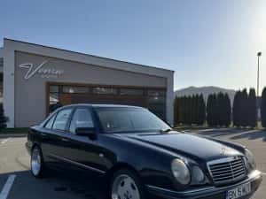 Mercedes Benz W210 E300TD — miniatura 9