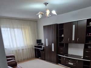 Apartament de inchiriat — miniatura 2