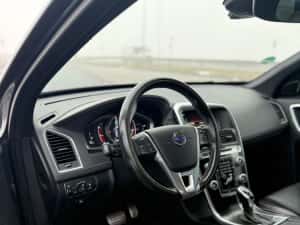 Volvo xc 60 R-design 2016 2.0 diesel 190 cai full!! — miniatura 6