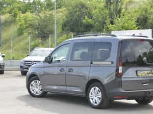 Volkswagen Caddy 2,0 TDI DSG vândută de Autoport Suceava — miniatura 5