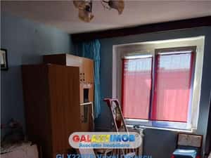 Apartament 3 camere, decomandat, 2 bai, Dristor — miniatura 3