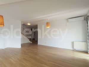 Apartament duplex cu 3 camere| vedere spre parc | piscina exterioara — miniatura 6