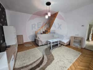 Apartament cu 3 camere de vânzare în zona Central — miniatura 6
