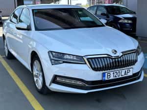 Skoda Superb PLUG IN HYBRID 2022 Electric 218 cp Carte Service 87.000km Automata