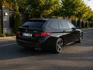 Vand BMW 530 E Plug-In Hybrid, factura cu TVA — miniatura 3