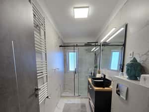 PROPRIETAR - vând PENTHOUSE 180 mp2 pe 2 nivele - 2 parcări incluse — miniatura 6