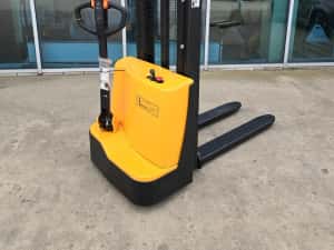 Liza electrica Transpaleta electrica Electrostivuitor Staker