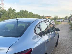 Opel Astra J  sedan, 1.6 benzina + gpl — miniatura 4