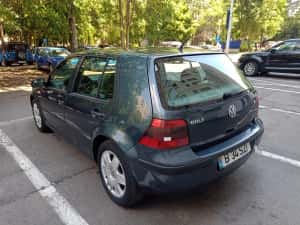 Vând golf 4 / 2003 / 1.6 benzina / aer condiționat/ jante aliaj / prim proprietar — miniatura 3