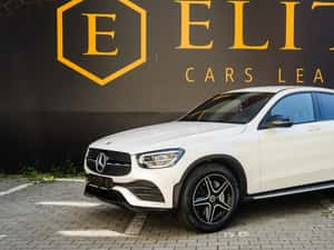 Mercedes-Benz GLC 200 AMG Line Automată 197 HP Benzină
