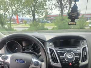 Ford Focu 1.6 benzina euro5 — miniatura 5