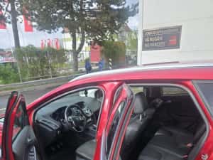 Ford Focu 1.6 benzina euro5 — miniatura 6