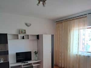 Proprietar inchiriez apartament cu 2 camere in Buzau — miniatura 3
